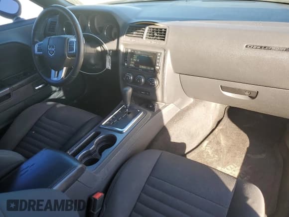 ✅ 2014 Dodge Challenger R/T 100th Anniversary Appearance • VIN: 2C3CDYBT8EH276988 • Lot: 76161214. Wystawiony na Copart z przebiegiem 101 970 mil. Bezpłatny archiwum sprzedaży aukcyjnych z USA i szczegółowy raport historii pojazdu na DreamBid. Zdjęcie 8.