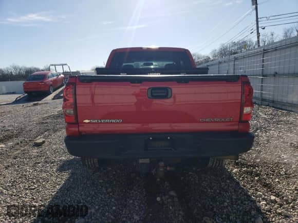 2003 Chevrolet Silverado 1500 LS с VIN 2GCEK19T431187982, выставлен на аукционе Copart как лот 81537033 с пробегом 302 385 миль миль и На запчасти • Non repairable. История ставок и продаж доступна на DreamBid. Изображение 6.