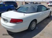 ✅ 2005 Chrysler Sebring Touring • VIN: 1C3EL55R25N574910 • Lot: 41925734. Listed on IAAI with 133,354 mi. Free auction sales archive from the USA and detailed vehicle history report at DreamBid. Image 4.