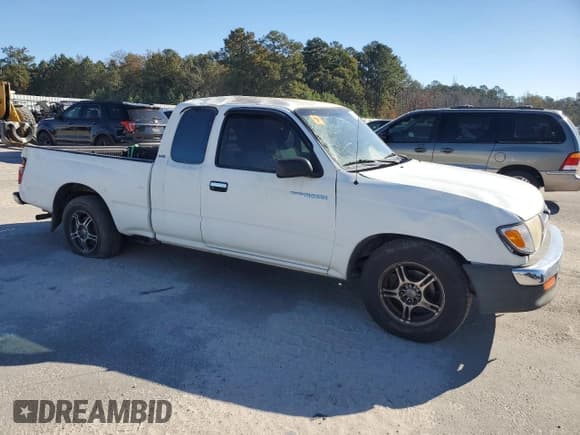 ✅ 1998 Toyota Tacoma • VIN: 4TAVL52N8WZ053225 • Lot: 92131455. Listed on Copart with 387,448 mi. Free auction sales archive from the USA and detailed vehicle history report at DreamBid. Image 4.