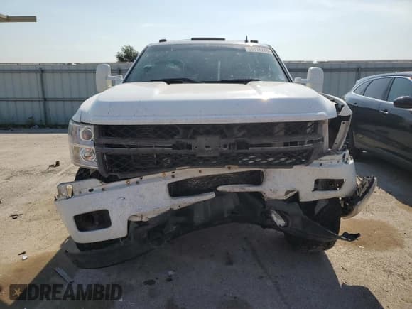 ✅ 2011 Chevrolet Silverado 2500HD LTZ • VIN: 1GC2KYC8XBZ190729 • Лот: 68076265. Опубликован ранее на Copart с пробегом 146 720 миль. Бесплатный доступ к архиву аукционных продаж из США и подробный отчёт об истории автомобиля на DreamBid. Изображение 5.