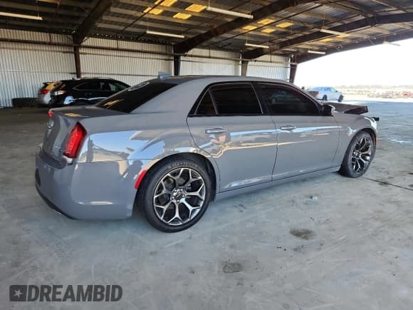 ✅ 2017 Chrysler 300 S Alloy Edition • VIN: 2C3CCABG0HH665061 • Lot: 87405445. Listed on Copart with 129,482 mi. Free auction sales archive from the USA and detailed vehicle history report at DreamBid. Image 3.