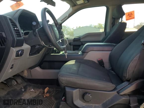 ✅ 2019 Ford F-150 XL • VIN: 1FTEW1E53KFB26318 • Lot: 82726315. Listed on Copart with 106,523 mi. Free auction sales archive from the USA and detailed vehicle history report at DreamBid. Image 7.