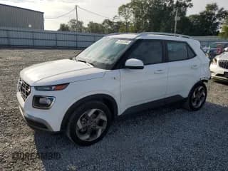 ✅ 2023 Hyundai Venue SEL • VIN: KMHRC8A35PU260690 • Lot: 70122784. Wystawiony na Copart z przebiegiem 27 889 mil. Bezpłatny archiwum sprzedaży aukcyjnych z USA i szczegółowy raport historii pojazdu na DreamBid. Zdjęcie 1.
