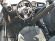 ✅ 2007 MINI Hardtop S • VIN: WMWMF73507TL91141 • Lot: 71133725. Listed on Copart with Not provided. Free auction sales archive from the USA and detailed vehicle history report at DreamBid. Image 8.