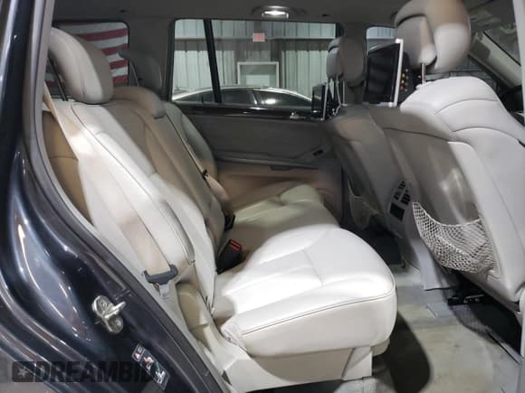 ✅ 2010 Mercedes-Benz GL 450 • VIN: 4JGBF7BE2AA538585 • Lot: 42347135. Wystawiony na Copart z przebiegiem 192 026 mil. Bezpłatny archiwum sprzedaży aukcyjnych z USA i szczegółowy raport historii pojazdu na DreamBid. Zdjęcie 11.