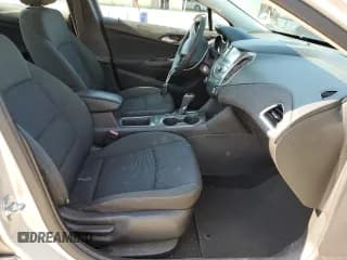 ✅ 2016 Chevrolet Cruze LT • VIN: 1G1BE5SM5G7282346 • Lot: 55182132. Listed on Copart with 109,543 mi. Free auction sales archive from the USA and detailed vehicle history report at DreamBid. Image 5.