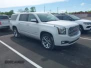 ✅ 2020 GMC Yukon XL Denali • VIN: 1GKS2HKJ8LR156914 • Lot: 42042849. Wystawiony na IAAI z przebiegiem 72 257 mil. Bezpłatny archiwum sprzedaży aukcyjnych z USA i szczegółowy raport historii pojazdu na DreamBid. Zdjęcie 1.