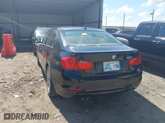 ✅ 2015 BMW 3 Series 328i • VIN: WBA3A5G56FNS90147 • Lot: 42600882. Listed on IAAI with 100,956 mi. Free auction sales archive from the USA and detailed vehicle history report at DreamBid. Image 3.