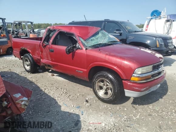 ✅ 2002 Chevrolet S-10 LS • VIN: 1GCCS19W428106654 • Лот: 71067674. Опубликован ранее на Copart с пробегом Не указан. Бесплатный доступ к архиву аукционных продаж из США и подробный отчёт об истории автомобиля на DreamBid. Изображение 4.