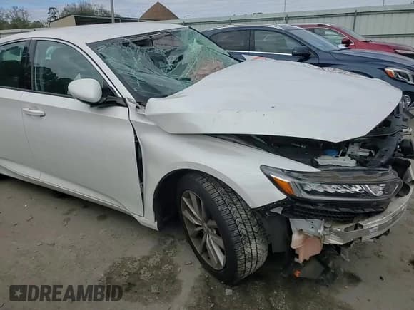 ✅ 2021 Honda Accord LX • VIN: 1HGCV1F18MA007624 • Лот: 86137075. Опубликован ранее на Copart с пробегом Не указан. Бесплатный доступ к архиву аукционных продаж из США и подробный отчёт об истории автомобиля на DreamBid. Изображение 14.