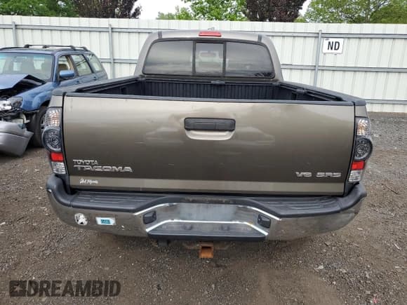 ✅ 2010 Toyota Tacoma • VIN: 3TMMU4FN2AM018319 • Lot: 58962665. Listed on Copart with Not provided. Free auction sales archive from the USA and detailed vehicle history report at DreamBid. Image 6.