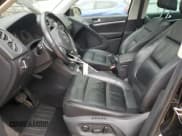 ✅ 2012 Volkswagen Tiguan LE • VIN: WVGAV7AX9CW555942 • Lot: 51303575. Listed on Copart with 130,491 mi. Free auction sales archive from the USA and detailed vehicle history report at DreamBid. Image 7.