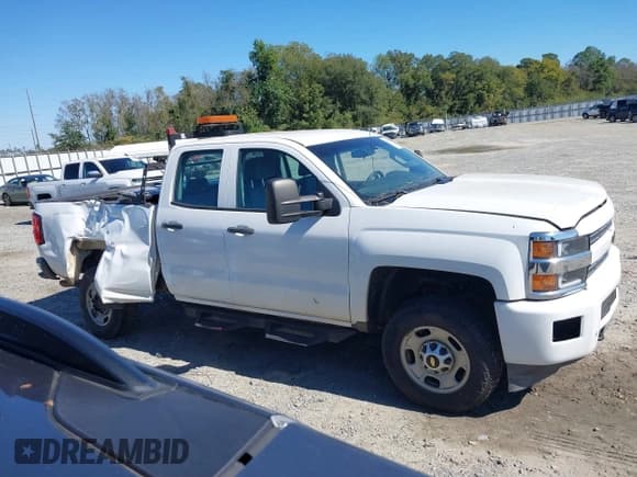 ✅ 2015 Chevrolet Silverado 2500HD Work Truck • VIN: 1GC2CUEG7FZ519192 • Лот: 43494305. Опубликован ранее на IAAI с пробегом 215 257 миль. Бесплатный доступ к архиву аукционных продаж из США и подробный отчёт об истории автомобиля на DreamBid. Изображение 13.