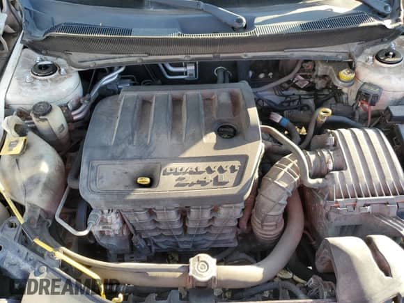 2010 Dodge Avenger R/T with VIN 1B3CC5FB1AN235197, listed as a Copart auction lot 90775525 with 130,355 mi miles and Clean title. Bid and sale history available at DreamBid. Image 11.