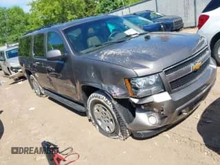 ✅ 2012 Chevrolet Suburban LT • VIN: 1GNSKJE78CR183783 • Lot: 42347533. Listed on IAAI with 156,223 mi. Free auction sales archive from the USA and detailed vehicle history report at DreamBid. Image 1.