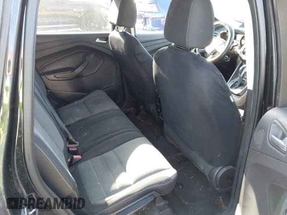 ✅ 2013 Ford Escape SE • VIN: 1FMCU9GX1DUC82815 • Lot: 43600076. Wystawiony na IAAI z przebiegiem 131 783 mil. Bezpłatny archiwum sprzedaży aukcyjnych z USA i szczegółowy raport historii pojazdu na DreamBid. Zdjęcie 8.