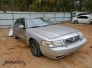✅ 2010 Mercury Grand Marquis LS • VIN: 2MEBM7FV8AX614725 • Lot: 93707325. Wystawiony na Copart z przebiegiem 295 253 mil. Bezpłatny archiwum sprzedaży aukcyjnych z USA i szczegółowy raport historii pojazdu na DreamBid. Zdjęcie 13.