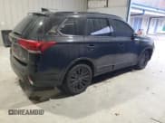 ✅ 2020 Mitsubishi Outlander SE • VIN: JA4AD3A31LZ013577 • Lot: 92761905. Listed on Copart with 136,520 mi. Free auction sales archive from the USA and detailed vehicle history report at DreamBid. Image 3.