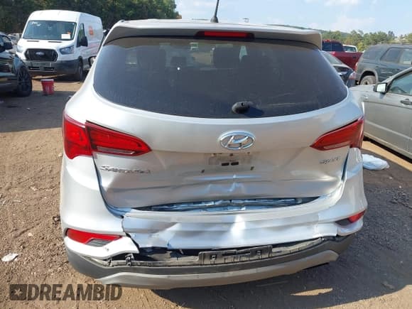 ✅ 2018 Hyundai Santa Fe 2.4L • VIN: 5XYZT3LB7JG559702 • Лот: 43253330. Опубликован ранее на IAAI с пробегом 145 489 миль. Бесплатный доступ к архиву аукционных продаж из США и подробный отчёт об истории автомобиля на DreamBid. Изображение 6.