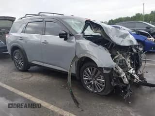 ✅ 2023 Nissan Pathfinder SL • VIN: 5N1DR3CB7PC216941 • Lot: 43332022. Wystawiony na IAAI z przebiegiem 76 630 mil. Bezpłatny archiwum sprzedaży aukcyjnych z USA i szczegółowy raport historii pojazdu na DreamBid. Zdjęcie 1.