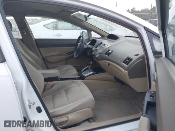 ✅ 2008 Honda Civic LX • VIN: 2HGFA16528H306545 • Lot: 43360677. Listed on IAAI with 152,118 mi. Free auction sales archive from the USA and detailed vehicle history report at DreamBid. Image 5.