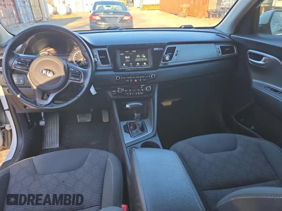 ✅ 2019 Kia Niro LX • VIN: KNDCB3LC9K5236375 • Lot: 86790325. Listed on Copart with 228,787 mi. Free auction sales archive from the USA and detailed vehicle history report at DreamBid. Image 8.