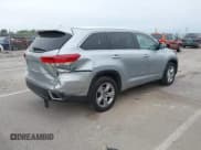 ✅ 2017 Toyota Highlander Limited • VIN: 5TDDZRFHXHS393913 • Lot: 43388149. Listed on IAAI with 149,357 mi. Free auction sales archive from the USA and detailed vehicle history report at DreamBid. Image 4.