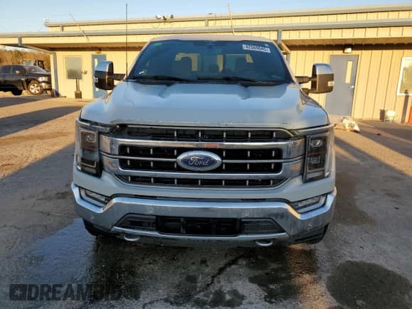 ✅ 2023 Ford F-150 Lariat • VIN: 1FTFW1E84PFB38452 • Лот: 42569645. Опубликован ранее на Copart с пробегом 35 679 миль. Бесплатный доступ к архиву аукционных продаж из США и подробный отчёт об истории автомобиля на DreamBid. Изображение 5.