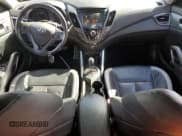 ✅ 2015 Hyundai Veloster Turbo • VIN: KMHTC6AE7FU216359 • Lot: 80218904. Wystawiony na Copart z przebiegiem 107 126 mil. Bezpłatny archiwum sprzedaży aukcyjnych z USA i szczegółowy raport historii pojazdu na DreamBid. Zdjęcie 8.