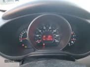 ✅ 2017 Kia Soul • VIN: KNDJN2A20H7420975 • Lot: 91246295. Wystawiony na Copart z przebiegiem 175 473 mil. Bezpłatny archiwum sprzedaży aukcyjnych z USA i szczegółowy raport historii pojazdu na DreamBid. Zdjęcie 9.