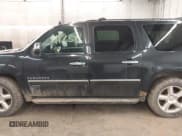 ✅ 2012 Chevrolet Suburban LTZ • VIN: 1GNSKKE78CR239310 • Лот: 41976511. Опубликован ранее на IAAI с пробегом 243 504 миль. Бесплатный доступ к архиву аукционных продаж из США и подробный отчёт об истории автомобиля на DreamBid. Изображение 15.