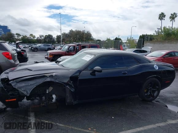 ✅ 2017 Dodge Challenger R/T • VIN: 2C3CDZBT5HH549038 • Лот: 43455235. Опубликован ранее на IAAI с пробегом 129 791 миль. Бесплатный доступ к архиву аукционных продаж из США и подробный отчёт об истории автомобиля на DreamBid. Изображение 14.