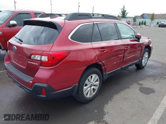✅ 2018 Subaru Outback Premium • VIN: 4S4BSAHCXJ3246119 • Lot: 43383550. Listed on IAAI with 95,896 mi. Free auction sales archive from the USA and detailed vehicle history report at DreamBid. Image 4.