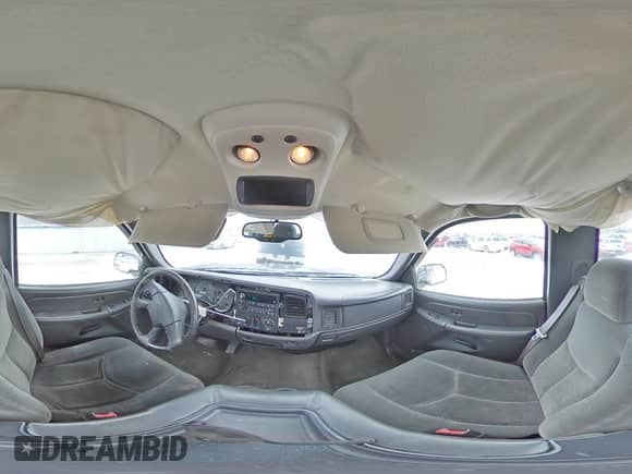 2004 Chevrolet Silverado 1500 LS z VIN 1GCEC14T14E188690, wystawiony jako Copart lot #42616285 z przebiegiem 186 116 mil mil oraz Czysty tytuł • Clean title. Historia ofert i sprzedaży dostępna na DreamBid. Obrazek 13.