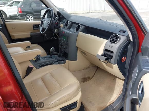 ✅ 2006 Land Rover LR3 HSE • VIN: SALAG25496A399378 • Лот: 42642120. Опубликован ранее на IAAI с пробегом 164 982 миль. Бесплатный доступ к архиву аукционных продаж из США и подробный отчёт об истории автомобиля на DreamBid. Изображение 5.