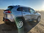 ✅ 2014 Jeep Cherokee Latitude • VIN: 1C4PJMCSXEW111904 • Lot: 90410115. Wystawiony na Copart z przebiegiem 169 933 mil. Bezpłatny archiwum sprzedaży aukcyjnych z USA i szczegółowy raport historii pojazdu na DreamBid. Zdjęcie 3.