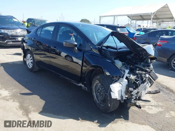 ✅ 2025 Nissan Versa S • VIN: 3N1CN8DV2SL823394 • Lot: 43229815. Wystawiony na IAAI z przebiegiem 3 488 mil. Bezpłatny archiwum sprzedaży aukcyjnych z USA i szczegółowy raport historii pojazdu na DreamBid. Zdjęcie 1.