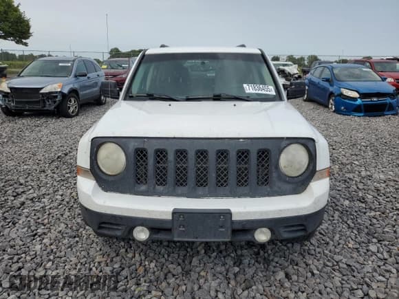 ✅ 2013 Jeep Patriot Sport • VIN: 1C4NJPBB1DD219090 • Lot: 71836455. Listed on Copart with 157,934 mi. Free auction sales archive from the USA and detailed vehicle history report at DreamBid. Image 5.