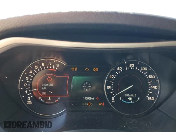 ✅ 2016 Lincoln MKZ • VIN: 3LN6L2G9XGR633788 • Лот: 86594965. Опубликован ранее на Copart с пробегом 145 969 миль. Бесплатный доступ к архиву аукционных продаж из США и подробный отчёт об истории автомобиля на DreamBid. Изображение 9.