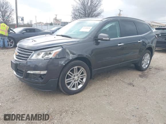 ✅ 2015 Chevrolet Traverse LT • VIN: 1GNKRGKDXFJ376156 • Lot: 41108024. Wystawiony na IAAI z przebiegiem 100 601 mil. Bezpłatny archiwum sprzedaży aukcyjnych z USA i szczegółowy raport historii pojazdu na DreamBid. Zdjęcie 2.
