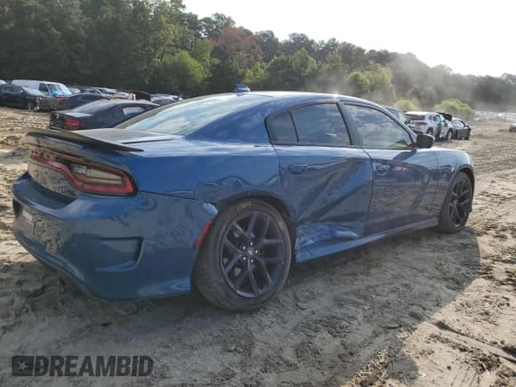 ✅ 2020 Dodge Charger R/T • VIN: 2C3CDXCT6LH136296 • Lot: 70062195. Listed on Copart with 69,438 mi. Free auction sales archive from the USA and detailed vehicle history report at DreamBid. Image 3.