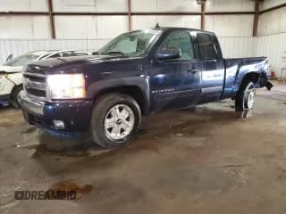 ✅ 2007 Chevrolet Silverado 1500 1LT • VIN: 1GCEK19067Z522663 • Lot: 86630995. Wystawiony na Copart z przebiegiem 102 683 mil. Bezpłatny archiwum sprzedaży aukcyjnych z USA i szczegółowy raport historii pojazdu na DreamBid. Zdjęcie 1.