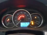 ✅ 2015 Toyota Corolla L • VIN: 5YFBURHE7FP328595 • Lot: 43555635. Wystawiony na IAAI z przebiegiem 137 234 mil. Bezpłatny archiwum sprzedaży aukcyjnych z USA i szczegółowy raport historii pojazdu na DreamBid. Zdjęcie 7.