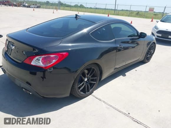 ✅ 2011 Hyundai Genesis Coupe • VIN: KMHHT6KD6BU046453 • Lot: 42869900. Wystawiony na IAAI z przebiegiem 80 160 mil. Bezpłatny archiwum sprzedaży aukcyjnych z USA i szczegółowy raport historii pojazdu na DreamBid. Zdjęcie 4.
