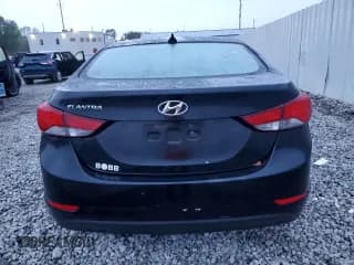 ✅ 2016 Hyundai Elantra SE • VIN: 5NPDH4AE8GH696745 • Lot: 82062635. Listed on Copart with 111,533 mi. Free auction sales archive from the USA and detailed vehicle history report at DreamBid. Image 6.