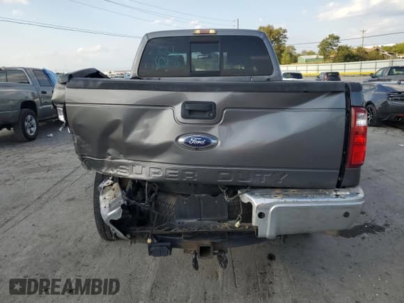 ✅ 2013 Ford F-350 XL • VIN: 1FT8W3BT5DEA65199 • Lot: 71912285. Wystawiony na Copart z przebiegiem 171 713 mil. Bezpłatny archiwum sprzedaży aukcyjnych z USA i szczegółowy raport historii pojazdu na DreamBid. Zdjęcie 6.