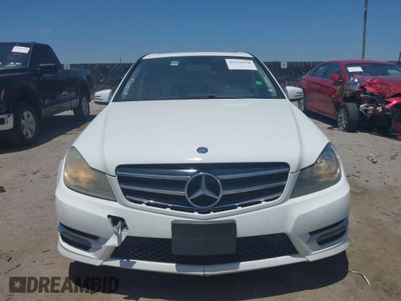 ✅ 2014 Mercedes-Benz C 250 Sport • VIN: WDDGF4HB7EG255887 • Lot: 42526938. Listed on IAAI with 158,417 mi. Free auction sales archive from the USA and detailed vehicle history report at DreamBid. Image 13.