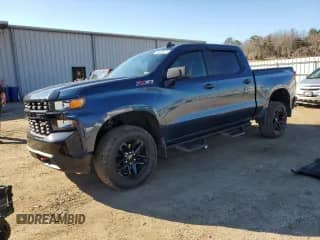 2019 Chevrolet Silverado 1500 Custom Trail Boss with VIN 1GCPYCEF4KZ293034, listed as a Copart auction lot 46916015 with 55,724 mi miles and Salvage title. Bid and sale history available at DreamBid. Image 1.