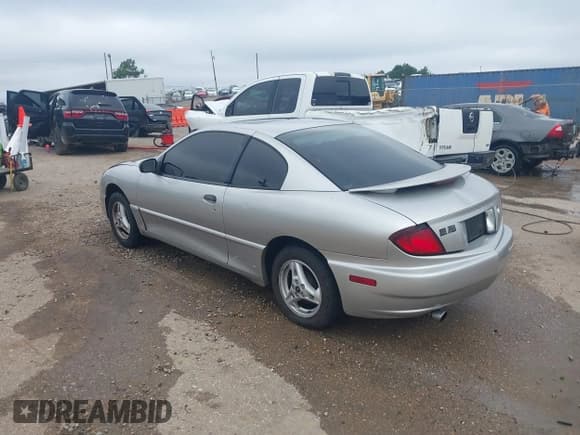 ✅ 2005 Pontiac Sunfire • VIN: 3G2JB12F55S108348 • Лот: 42697331. Опубликован ранее на IAAI с пробегом 131 391 миль. Бесплатный доступ к архиву аукционных продаж из США и подробный отчёт об истории автомобиля на DreamBid. Изображение 3.